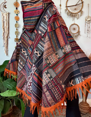 NEEVAN PONCHO- RUST