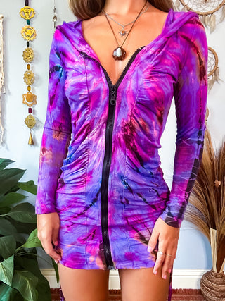 AURORA HOODED CINCH DRESS - PURPLE